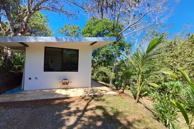 PROPIEDAD DE PLAYA EN VENTA. MONTEZUMA COBANO PUNTARENAS. 3992 m2.